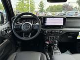 Thumbnail of 2025 Black Clearcoat Jeep Gladiator