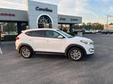 Thumbnail of 2016 Winter White Hyundai TUCSON