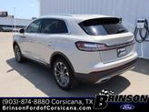 Thumbnail of 2023 Ceramic Pearl Metallic Tinted Clearcoat Lincoln Nautilus