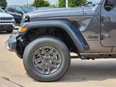 Thumbnail of 2025 Granite Crystal Metallic Clearcoat Jeep Gladiator