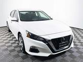 Thumbnail of 2022 Glacier White Nissan Altima