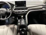 Thumbnail of 2025 Platinum White Pearl Acura Integra