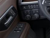 Thumbnail of 2025 Iridescent Pearl Tricoat Chevrolet Suburban