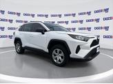 Photo of 2021 Super White Toyota RAV4