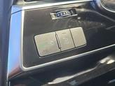 Thumbnail of 2021 Glacier White Metallic Audi Q7