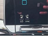 Thumbnail of 2025 Opal White Pearl Effect Volkswagen Atlas