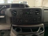 Thumbnail of 2009 Oxford White Clearcoat Ford E350 Super Duty