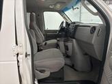 Thumbnail of 2009 Oxford White Clearcoat Ford E350 Super Duty