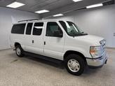 Photo of 2009 Oxford White Clearcoat Ford E350 Super Duty