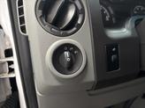 Thumbnail of 2009 Oxford White Clearcoat Ford E350 Super Duty