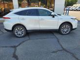 Thumbnail of 2021 Blizzard Pearl Toyota Venza