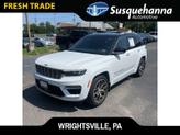 Photo of 2022 White Jeep Grand Cherokee