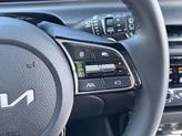 Thumbnail of 2025 Snow White Pearl Kia Seltos