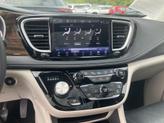 Thumbnail of 2022 Ceramic Gray Clearcoat Chrysler Pacifica