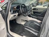 Thumbnail of 2022 Ceramic Gray Clearcoat Chrysler Pacifica