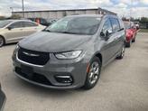 Thumbnail of 2022 Ceramic Gray Clearcoat Chrysler Pacifica
