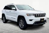 Photo of 2017 Bright White Clearcoat Jeep Grand Cherokee
