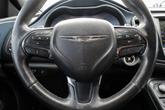 Thumbnail of 2015 Red Chrysler 200