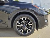 Thumbnail of 2022 Agate Black Metallic Ford Escape