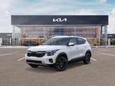 Photo of 2026 Snow White Pearl Kia Seltos