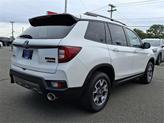 Thumbnail of 2022 Platinum White Pearl Honda Passport