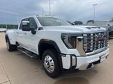 Photo of 2025 Summit White GMC Sierra 3500