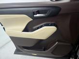 Thumbnail of 2021 Black Toyota Highlander