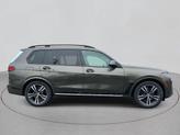 Thumbnail of 2026 Manhattan Green Metallic BMW X7