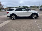 Thumbnail of 2022 Star White Metallic Tri-Coat Ford Explorer