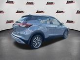 Thumbnail of 2023 2 Tone Gray / Black Nissan Kicks