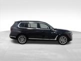Thumbnail of 2023 Black Sapphire Metallic BMW X7