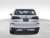 Thumbnail of 2026 Mineral White Metallic BMW X5
