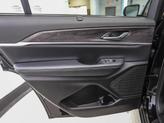 Thumbnail of 2024 Diamond Black Crystal Pearlcoat Jeep Grand Cherokee L