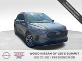 Photo of 2024 Carbonized Gray Metallic Ford Escape
