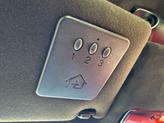 Thumbnail of 2013 White Maserati GranTurismo