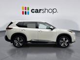 Thumbnail of 2023 Pearl White Tricoat Nissan Rogue
