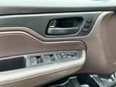 Thumbnail of 2020 Platinum White Pearl Honda Odyssey