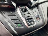 Thumbnail of 2020 Platinum White Pearl Honda Odyssey