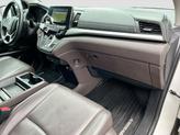 Thumbnail of 2020 Platinum White Pearl Honda Odyssey
