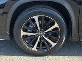 Thumbnail of 2022 Midnight Black Metallic Toyota Highlander