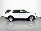 Thumbnail of 2018 White Platinum Tri-Coat Metallic Ford Explorer