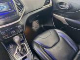 Thumbnail of 2017 Bright White Clearcoat Jeep Cherokee