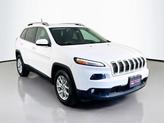 Thumbnail of 2017 Bright White Clearcoat Jeep Cherokee