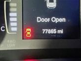 Thumbnail of 2017 Bright White Clearcoat Jeep Cherokee