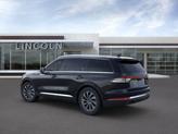 Thumbnail of 2025 Infinite Black Metallic Clearcoat Lincoln Aviator