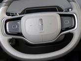 Thumbnail of 2025 White Platinum Metallic Tri-Coat Lincoln Nautilus