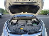 Thumbnail of 2016 Blizzard Pearl Toyota Highlander