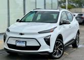 Photo of 2022 Summit White Chevrolet Bolt EUV
