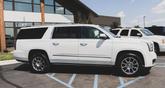 Thumbnail of 2017 White Frost Tricoat GMC Yukon XL
