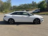 Thumbnail of 2025 White Hyundai ELANTRA
